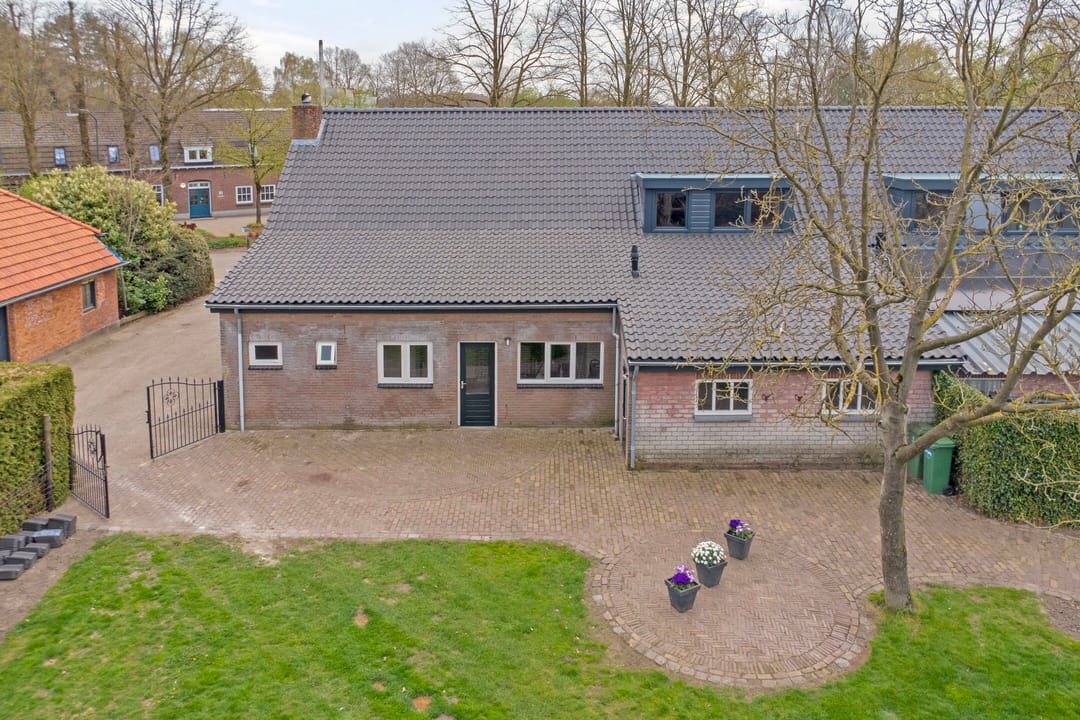 Photo 38 of Hoogstraat 12