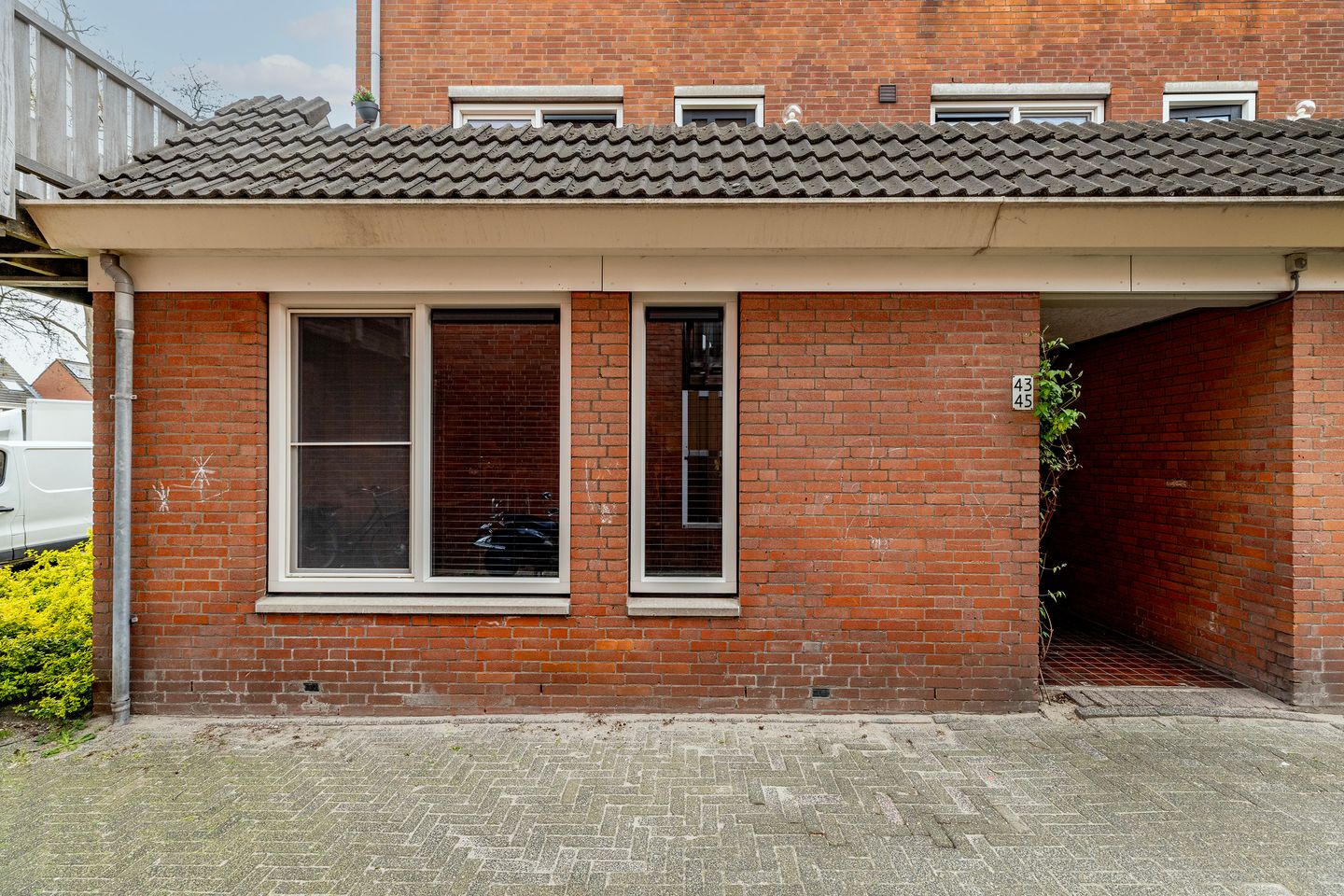 Ground floor apartment with garden in Schollevaar — 19