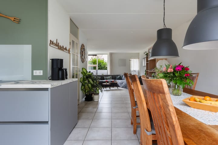 Tussenwoning te koop: Minervalaan 27, Apeldoorn