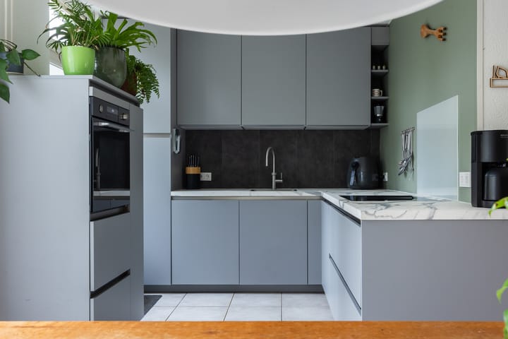 Tussenwoning te koop: Minervalaan 27, Apeldoorn