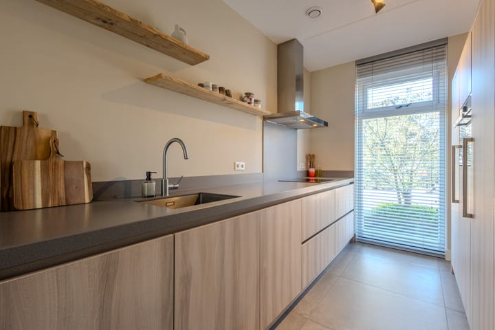 Photo 4 of Meester Bakxstraat 19