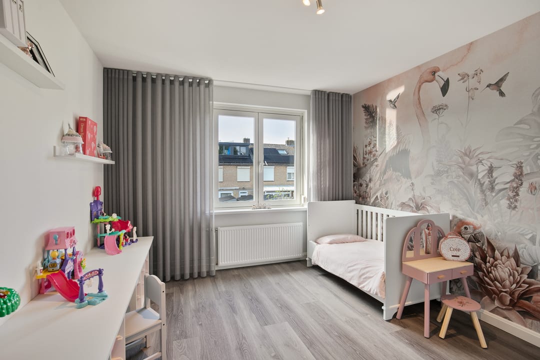 Modernized Terraced House with Garden Canopy in Den Bosch — 16