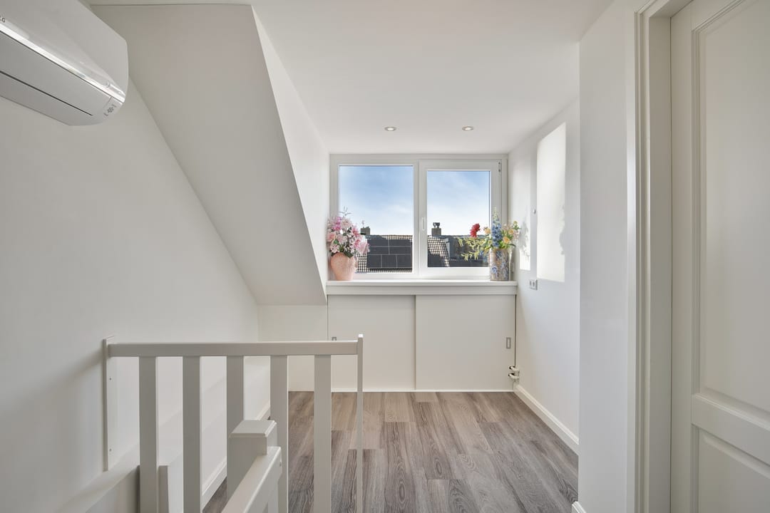 Modernized Terraced House with Garden Canopy in Den Bosch — 23