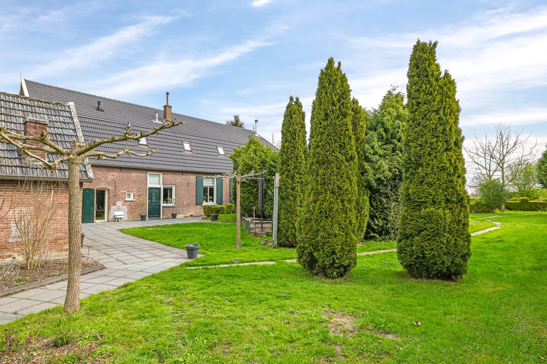 Photo 38 of Veenweg 4