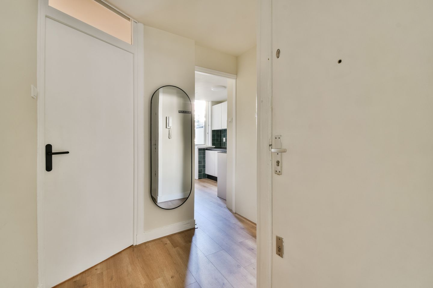 Renovated 3-Room Apartment with Water Views and Sunny West-Facing Balcony in De Baarsjes — 20