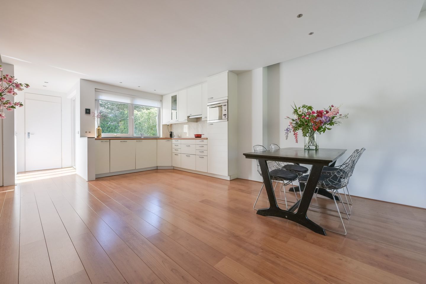 Photo 5 of Van der Weydenstraat 17