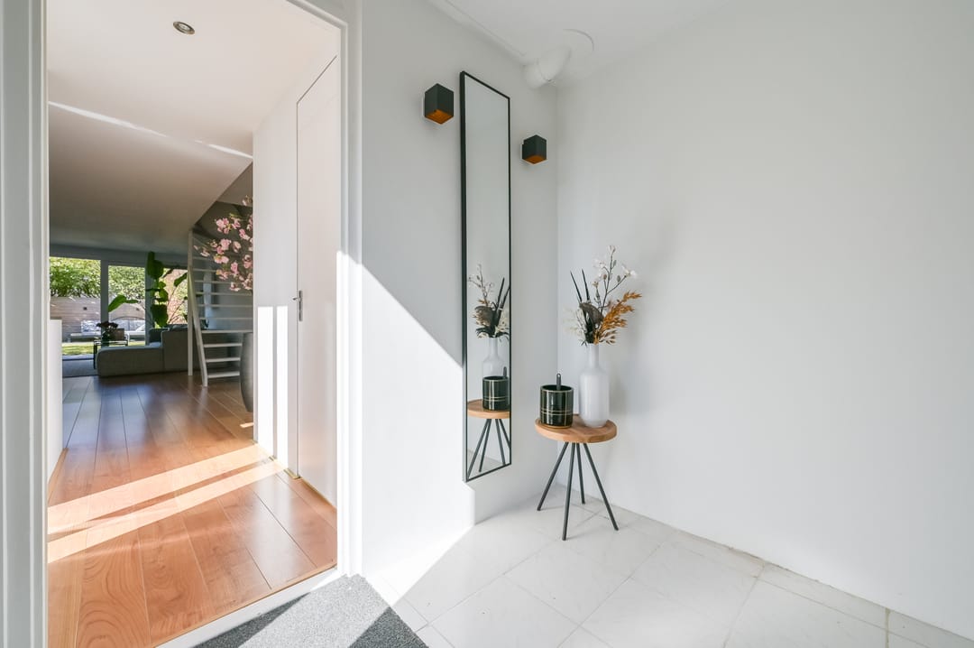 Photo 8 of Van der Weydenstraat 17