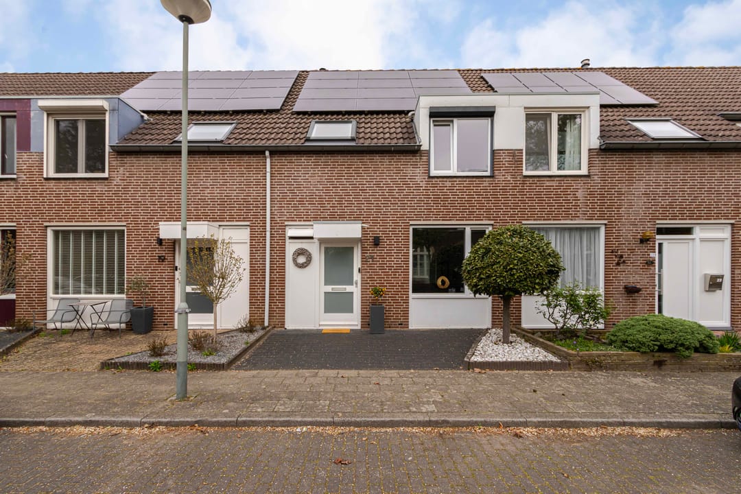 Foto 1 van Burchtstraat 21