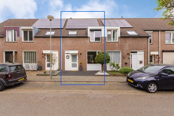 Foto 2 van Burchtstraat 21