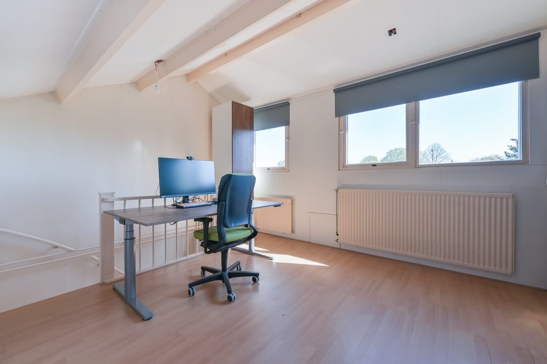 Photo 16 of Van der Weydenstraat 17