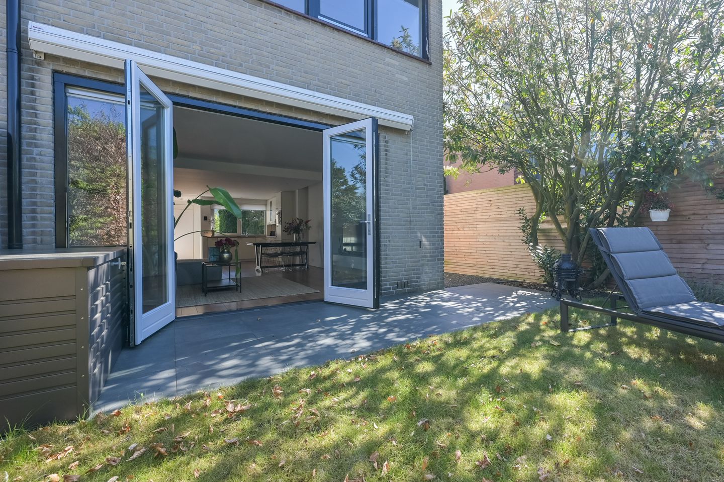 Photo 20 of Van der Weydenstraat 17