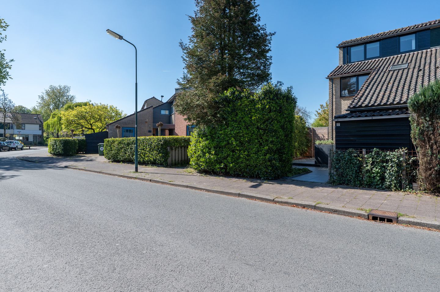 Photo 29 of Van der Weydenstraat 17