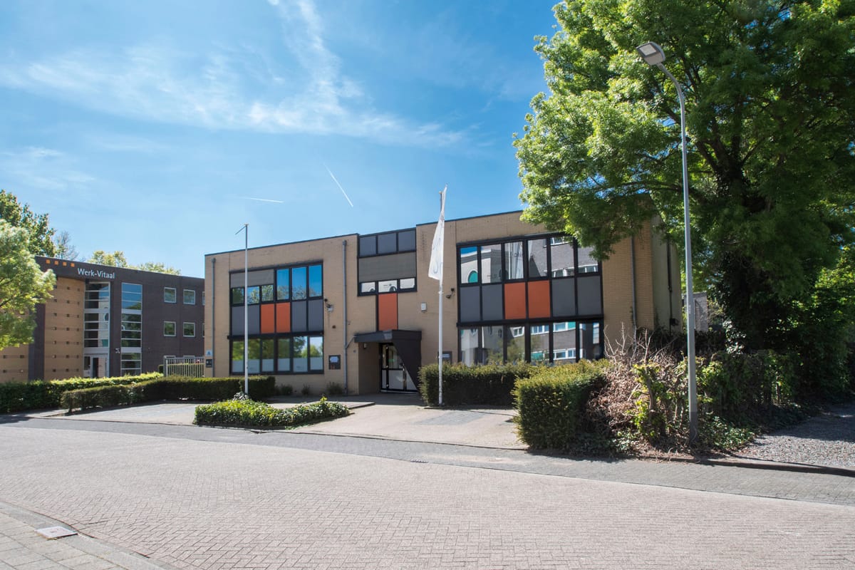 Bekijk foto 2 van Westhoven 14