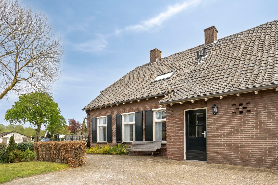 Photo 38 of Loonsestraat 11