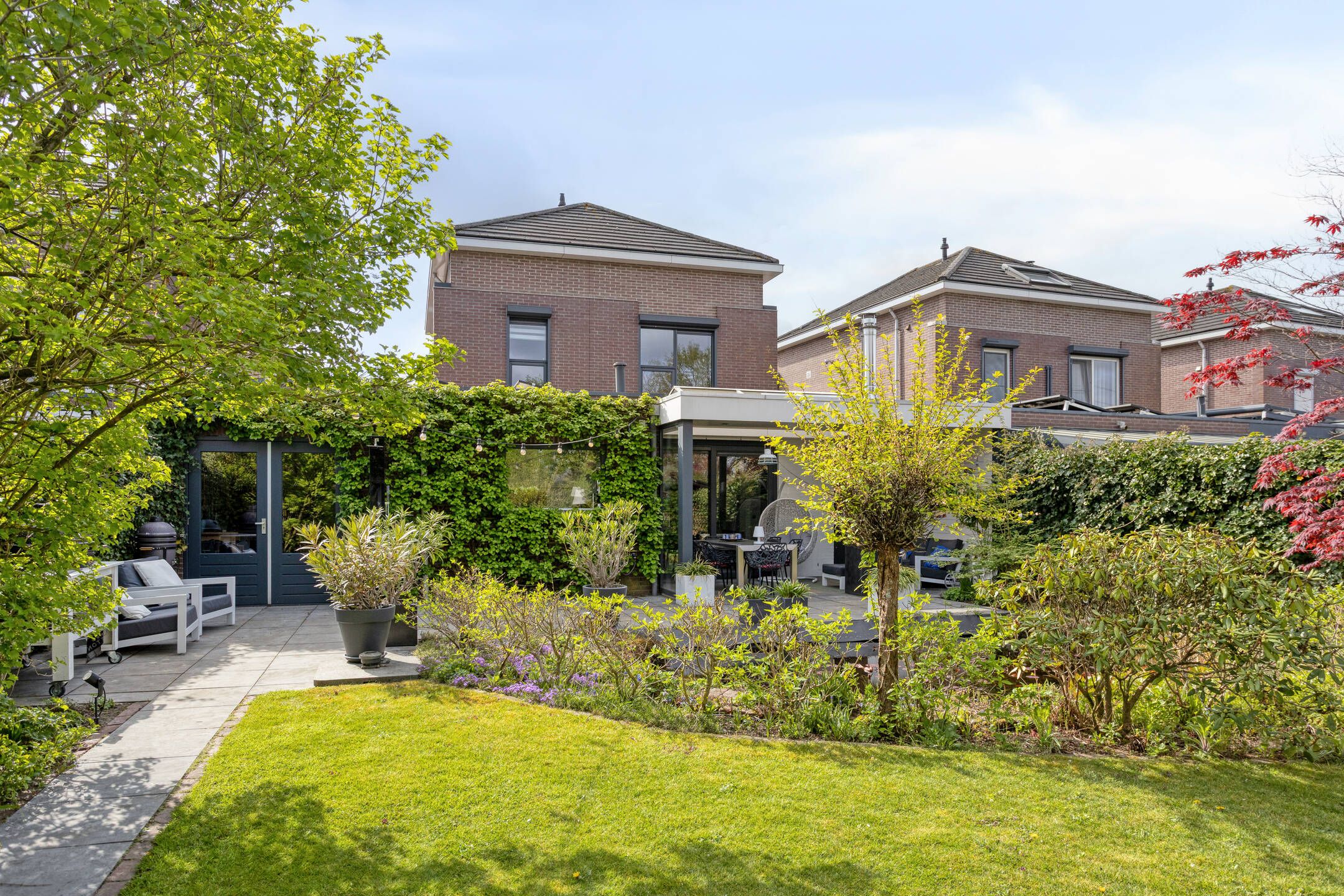 Photo 48 of Elsbeen van Baerlestraat 22