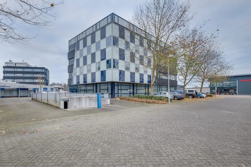 View photo 2 of Watermanstraat 30