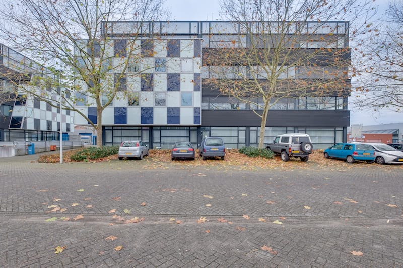 View photo 1 of Watermanstraat 30