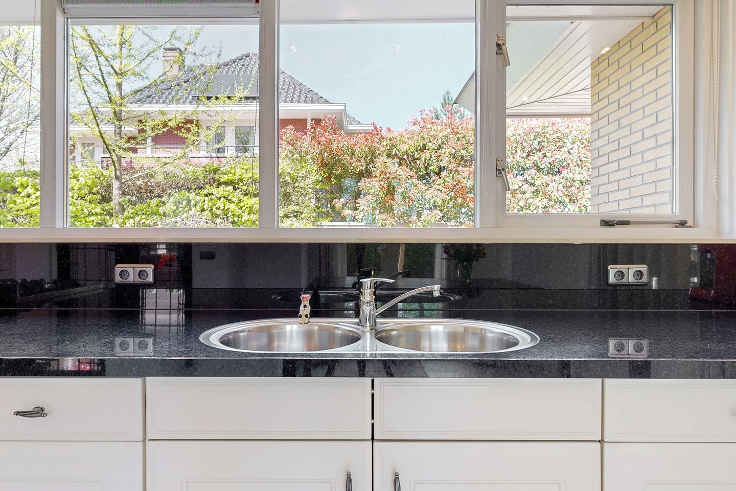 Photo 10 of Willem de Zwijgerlaan 22