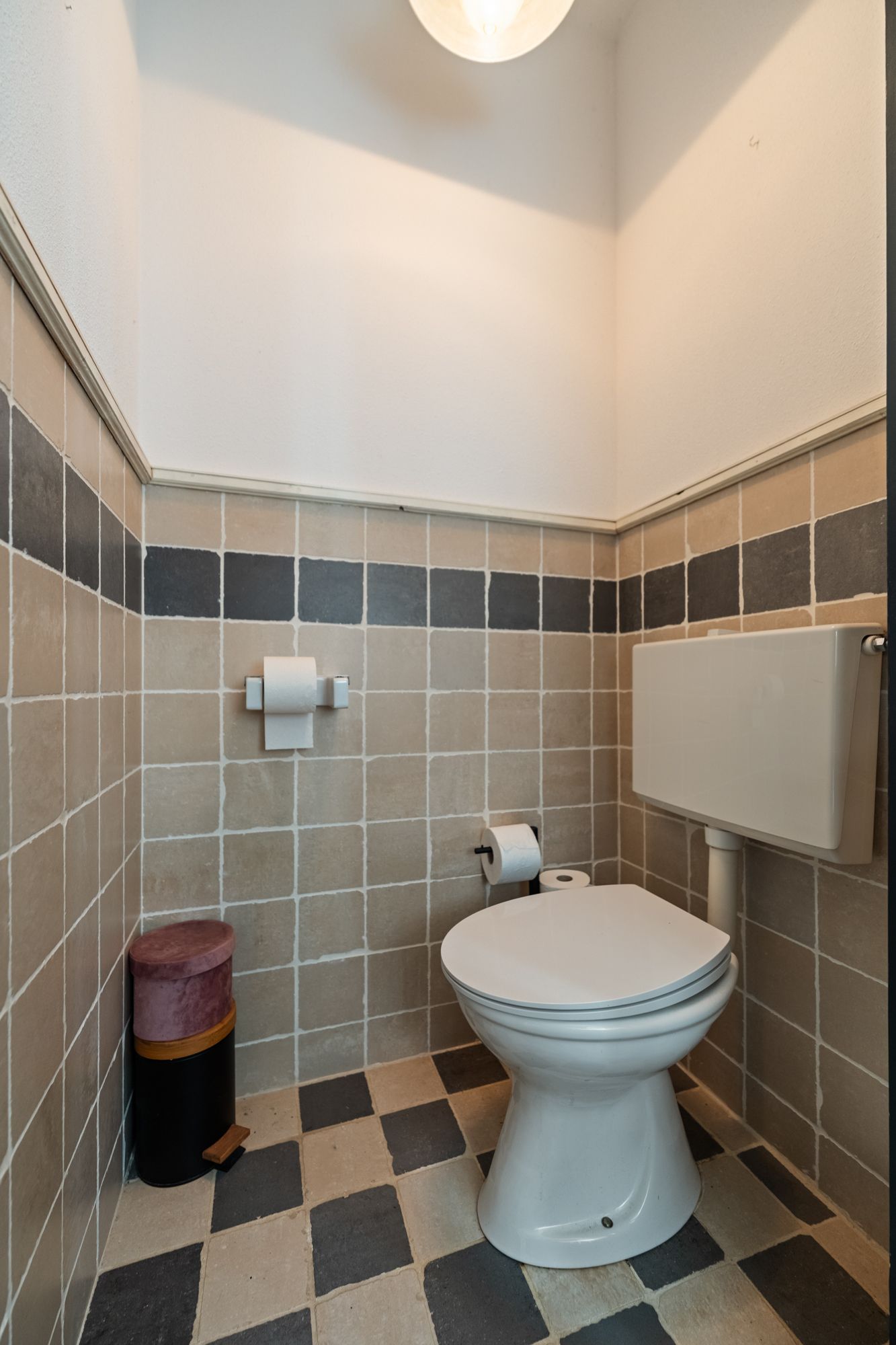 Photo 20 of Donaustraat 19