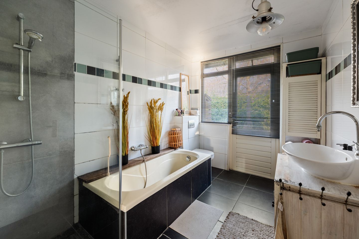 Photo 44 of Donaustraat 19