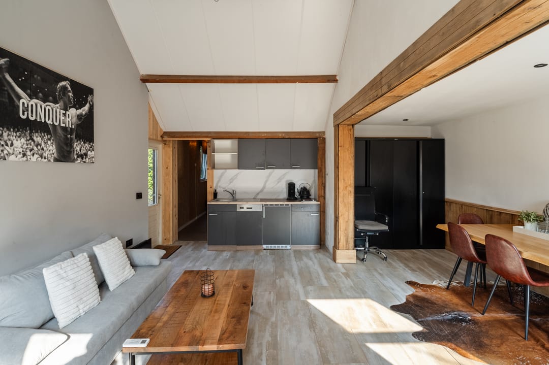 Photo 52 of Donaustraat 19