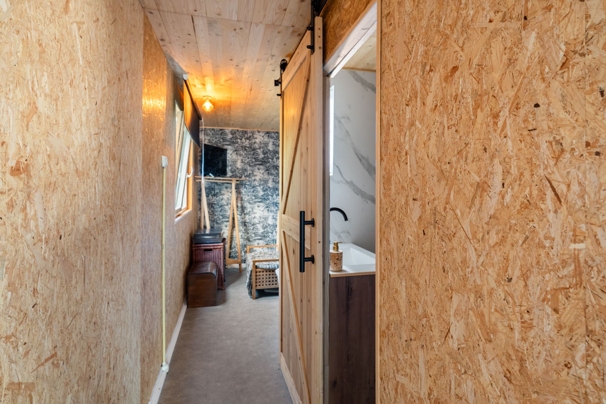 Photo 57 of Donaustraat 19