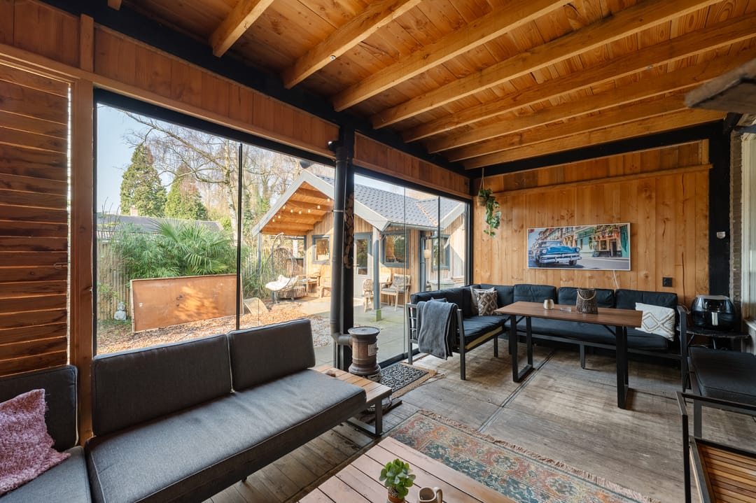 Photo 32 of Donaustraat 19