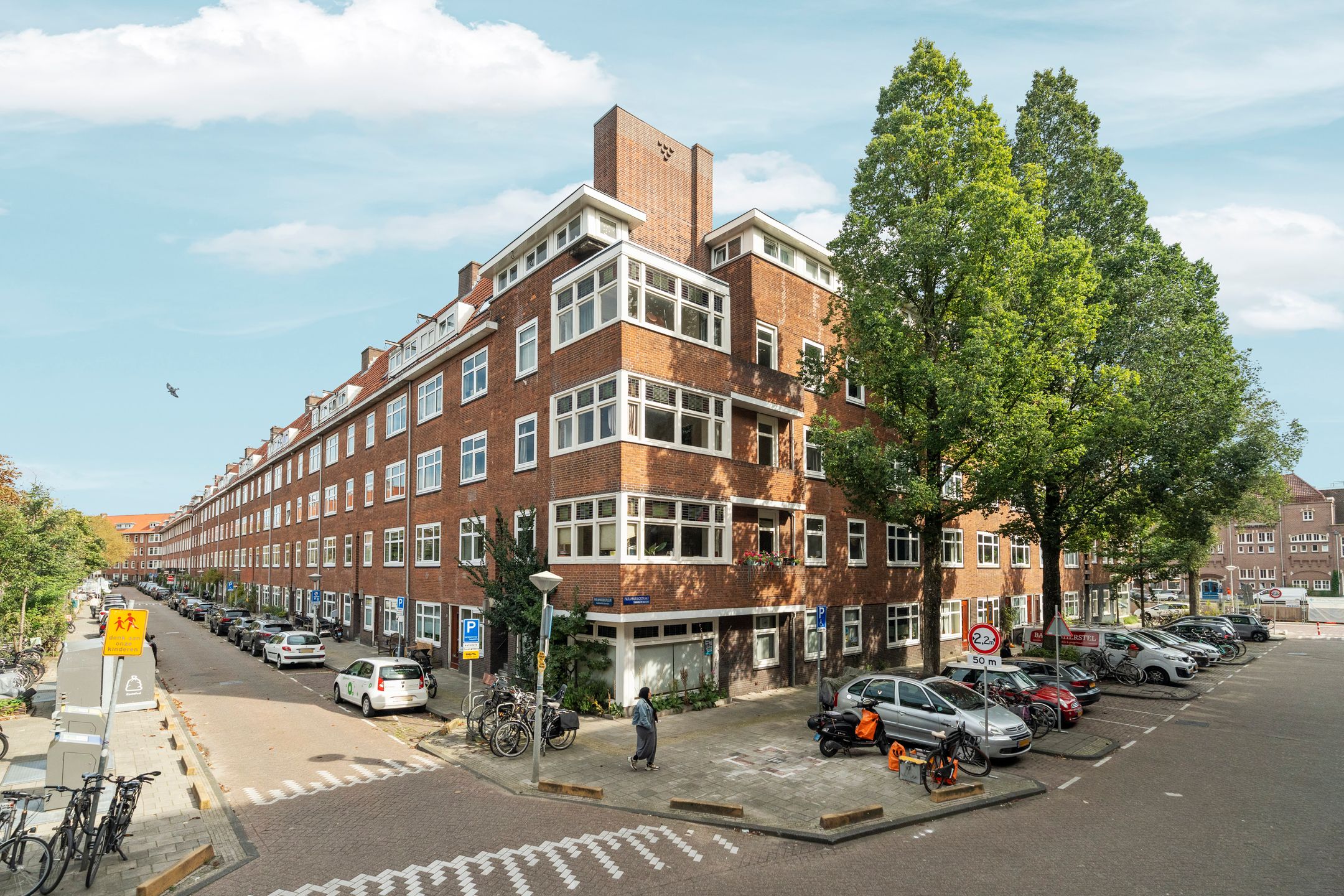 Paramariboplein 2- 2 2