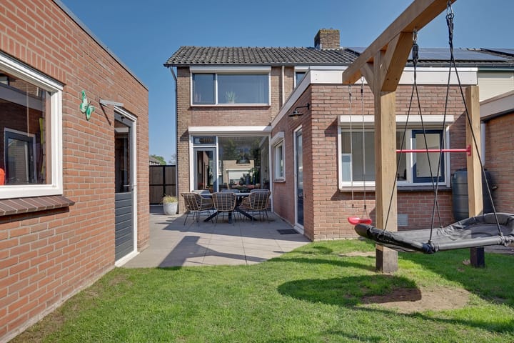 Photo 5 of Steenstraat 2