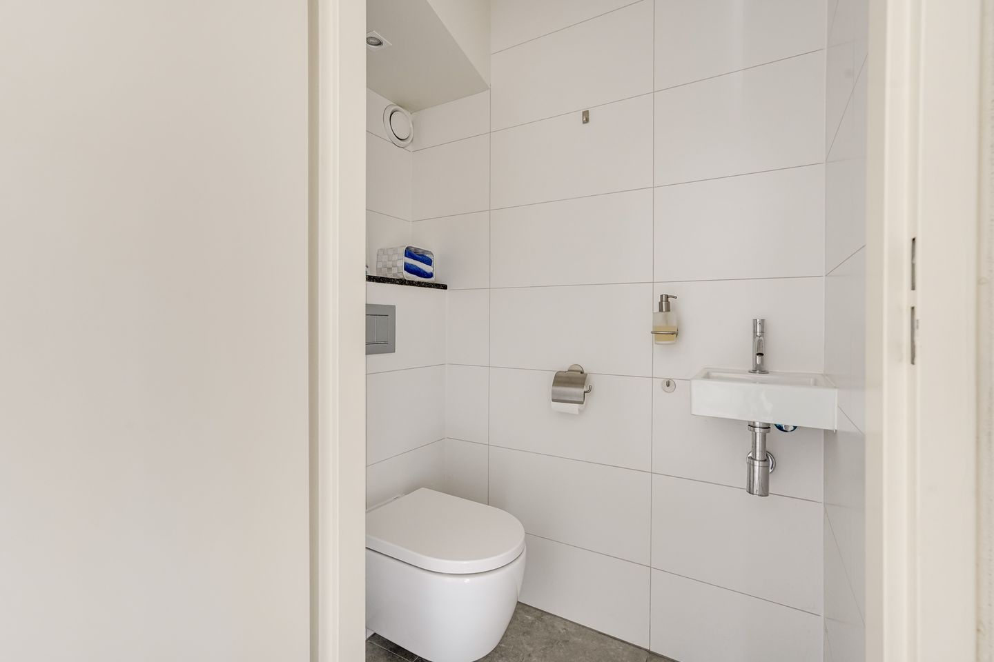 Spacious Gas-Free Semi-Detached Home with South-Facing Garden in Nieuwegein — 29