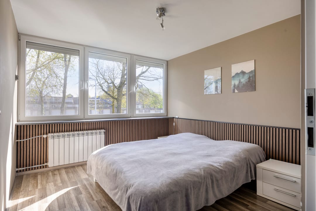Spacious Move-In Ready Terraced House with Solar Panels in Best — 17
