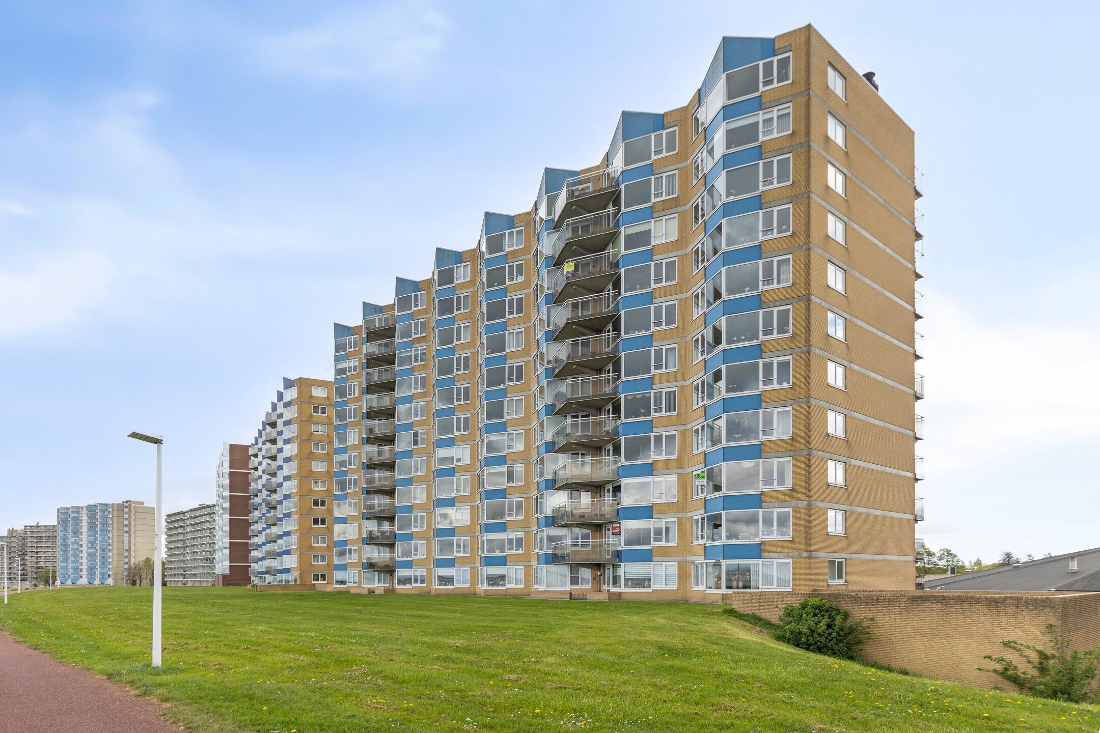 Spacious Apartment with Impressive Westerschelde View — 39