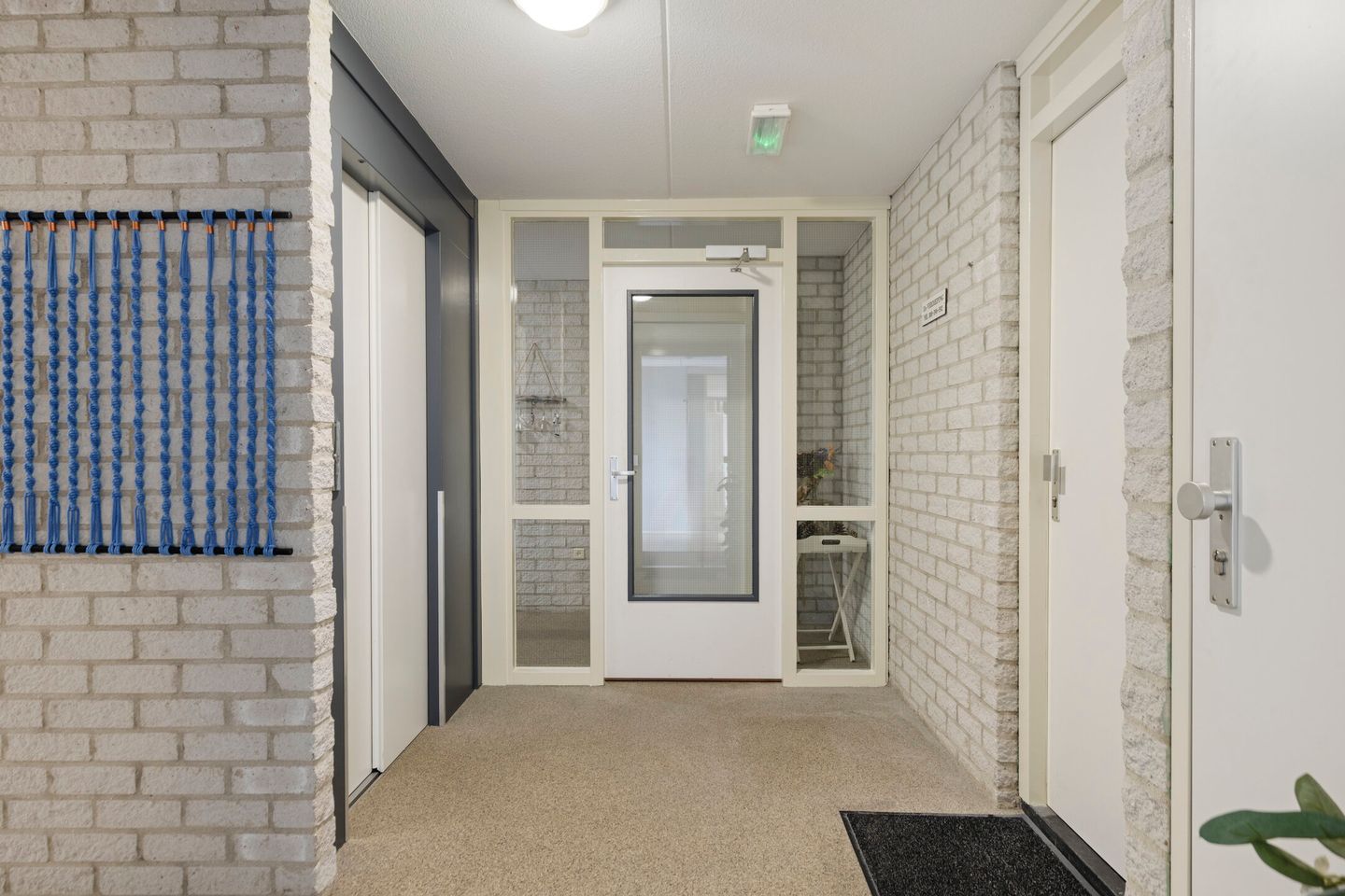 Spacious Apartment with Impressive Westerschelde View — 34