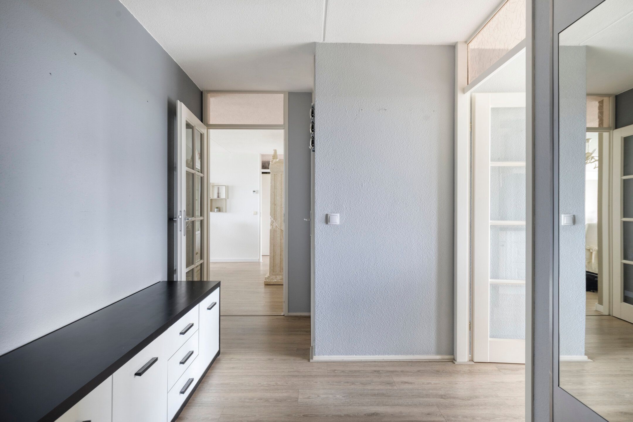 Spacious Apartment with Impressive Westerschelde View — 27