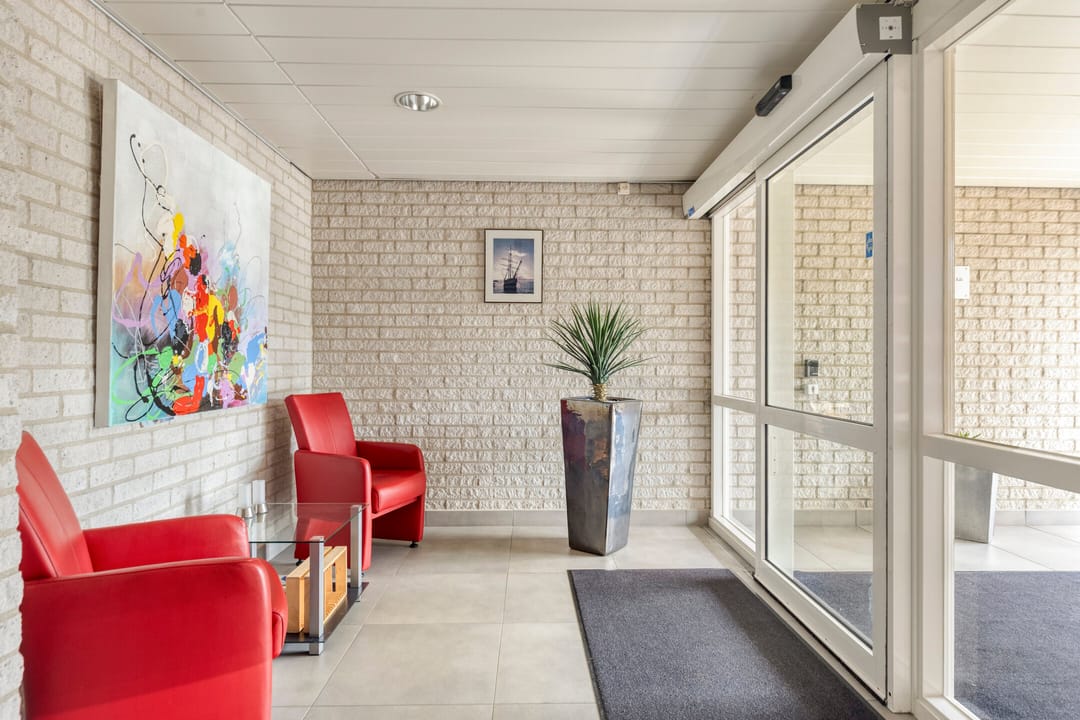 Spacious Apartment with Impressive Westerschelde View — 32