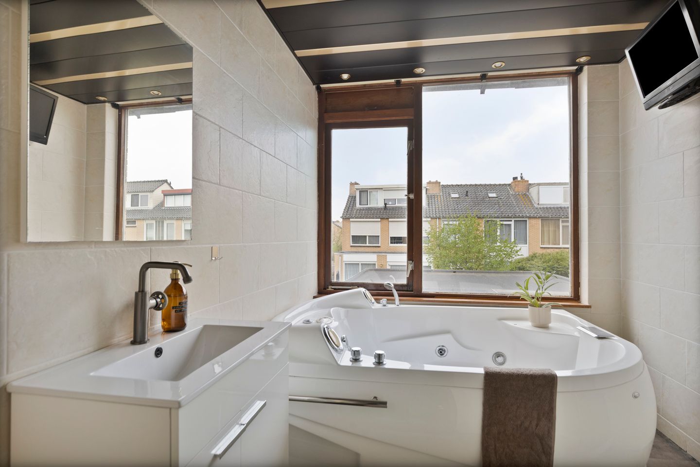 Foto 5 van Sportlaan 180