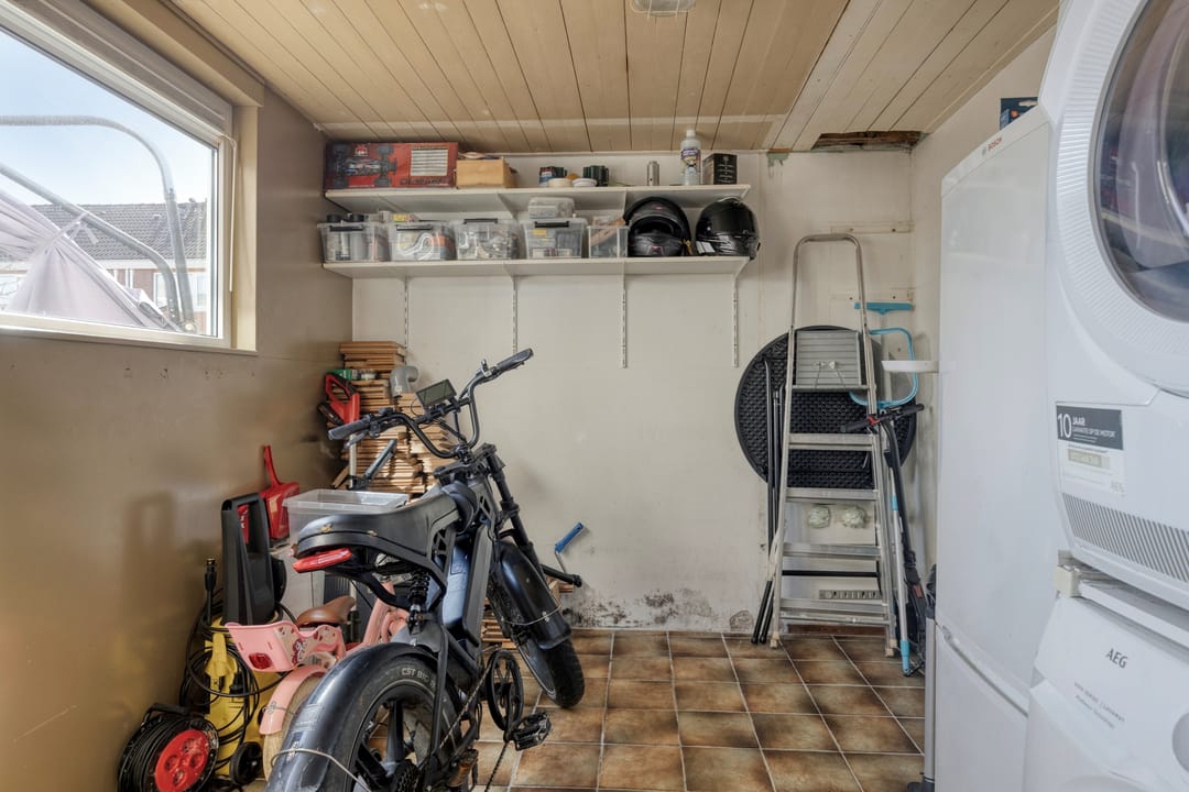 Terraced House with Utility Room, Four Bedrooms and Energy Label A — 37