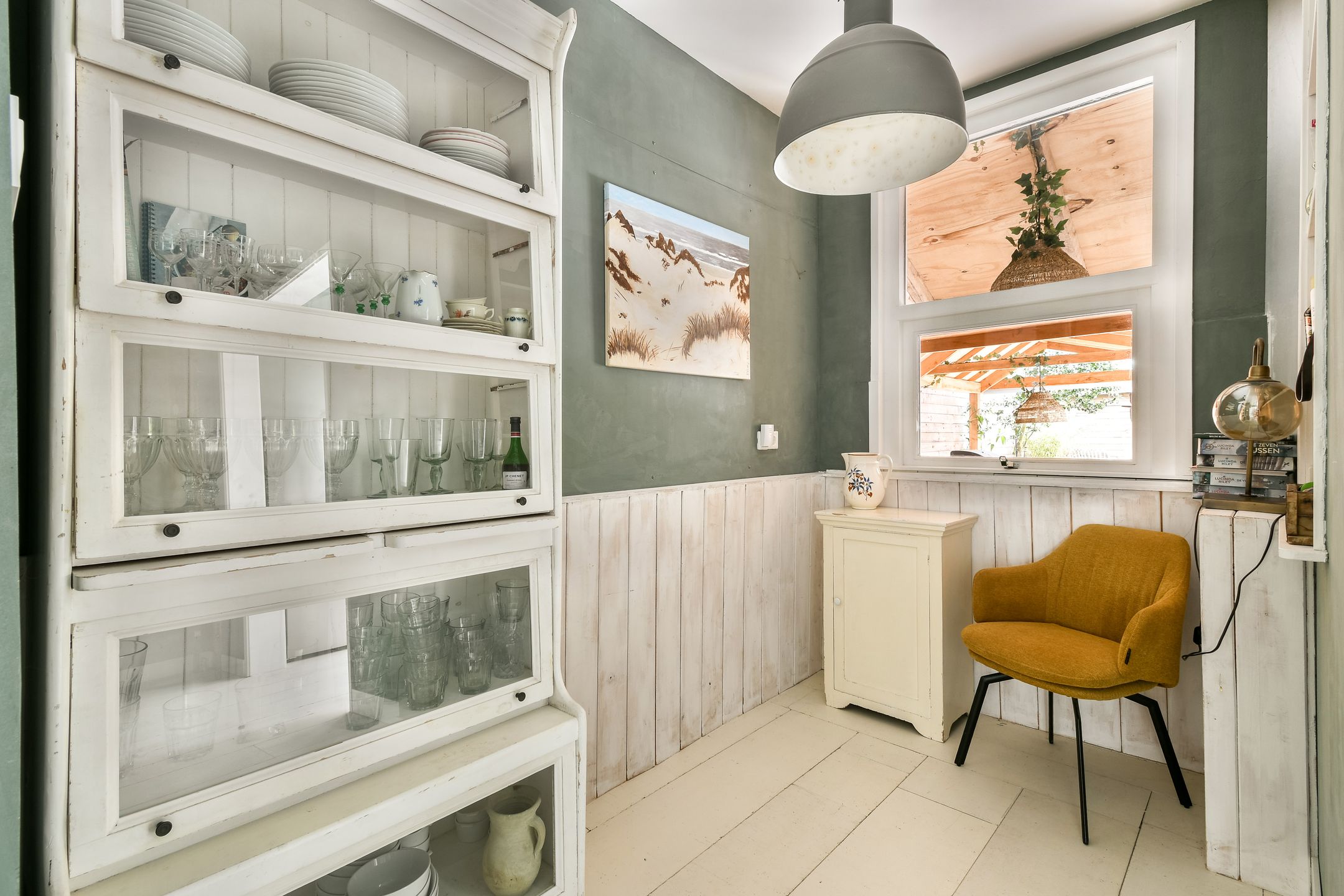 Charming Semi-Detached House with Large Garden Near Dunes — 12