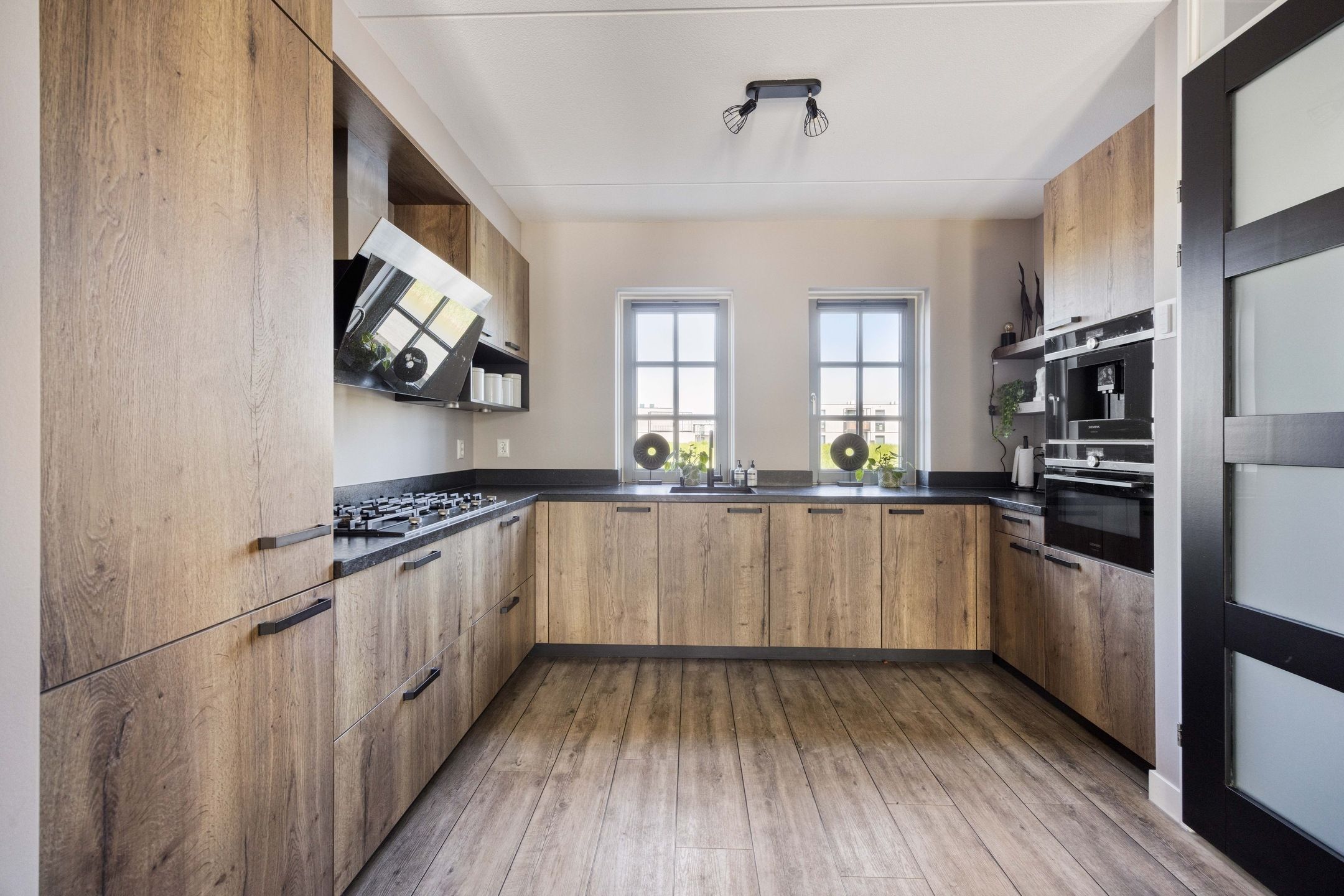 Photo 15 of Visserstraat 48