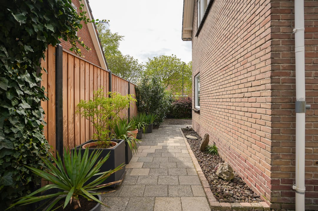 Photo 26 of Bulkstraat 10