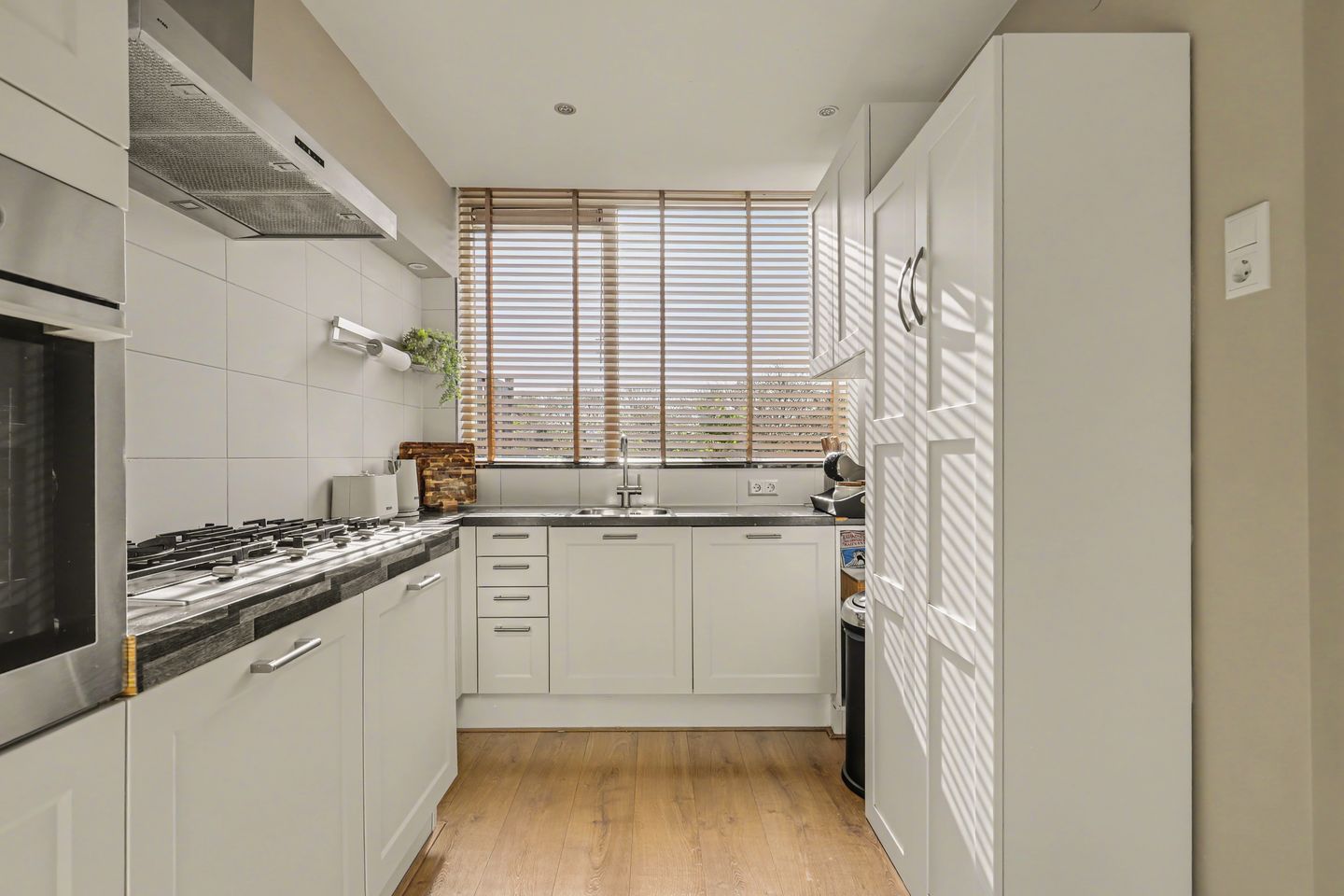Foto 4 van De Genestetstraat 64