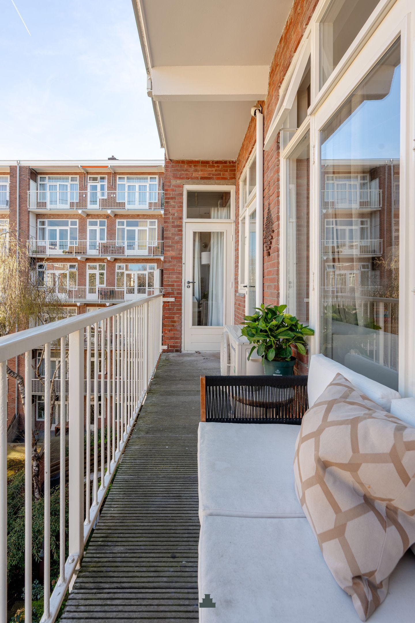 Photo 34 of Milletstraat 12-3