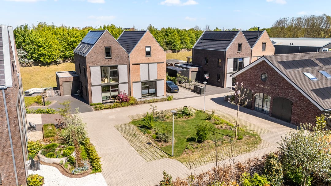Photo 38 of Voorsterhof 11