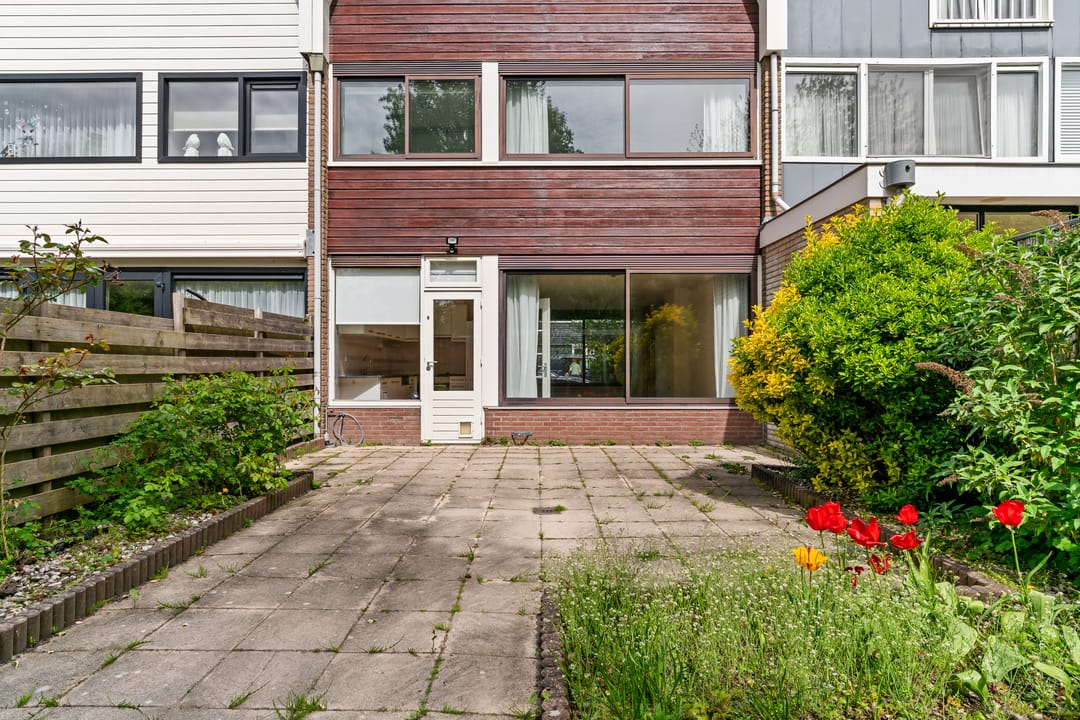 Spacious Family Home with South-Facing Garden in Popular Randwijck — 26