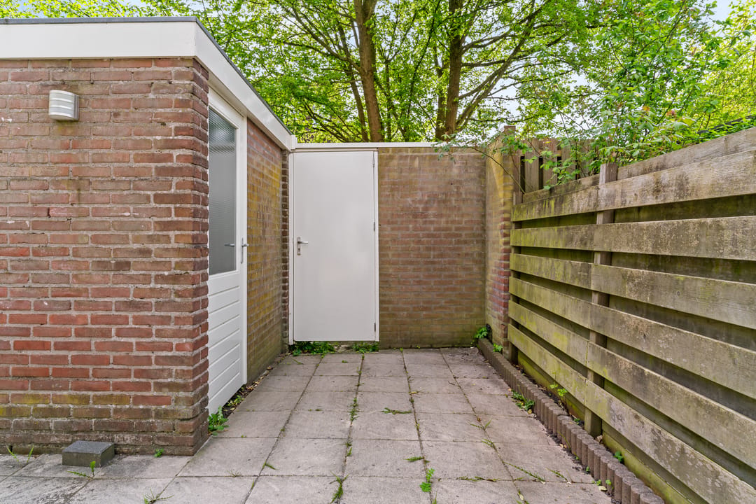 Spacious Family Home with South-Facing Garden in Popular Randwijck — 28