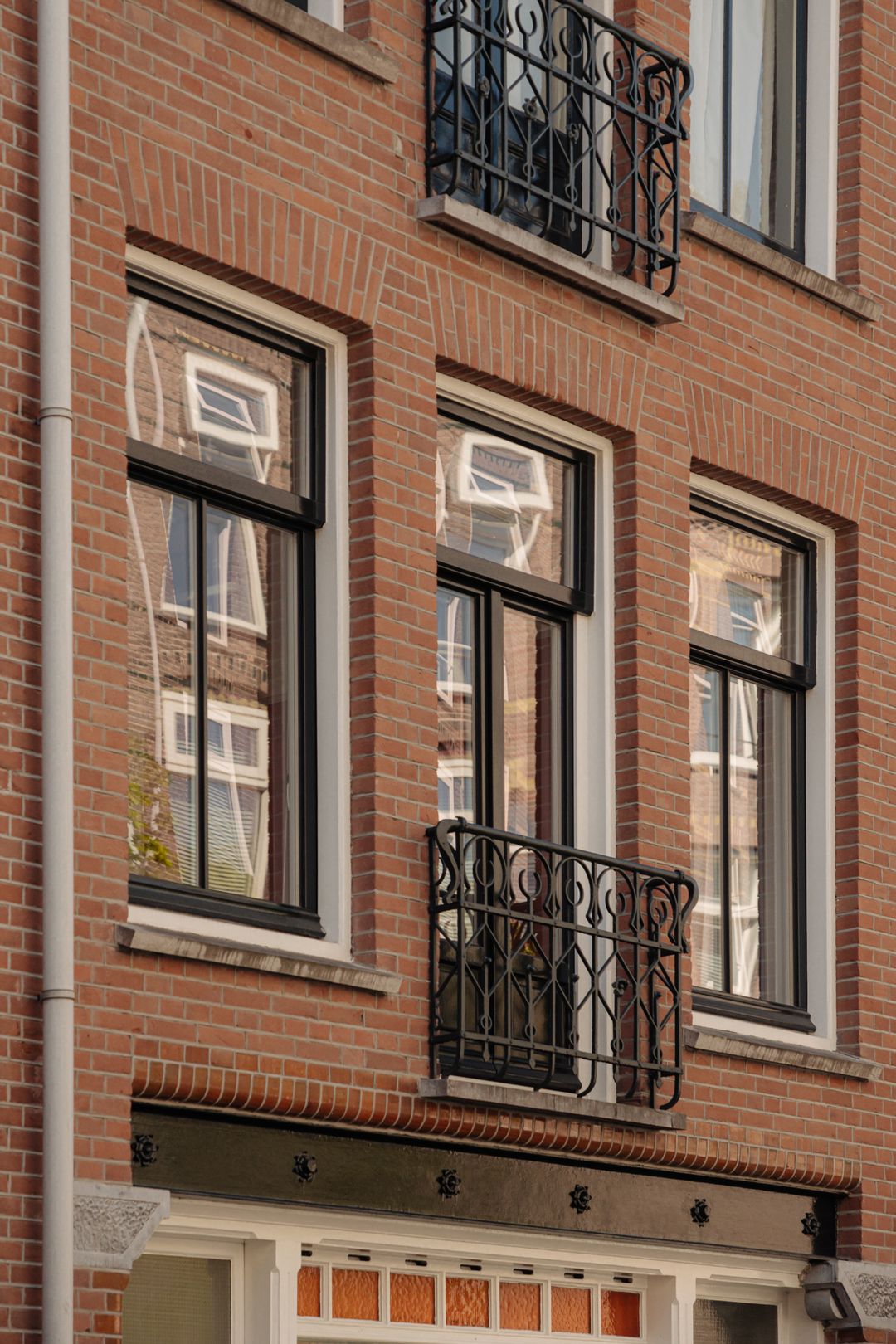 Photo 22 of Van Ostadestraat 32-1