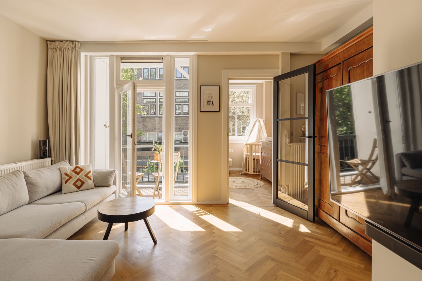Photo 4 of Van Ostadestraat 32-1