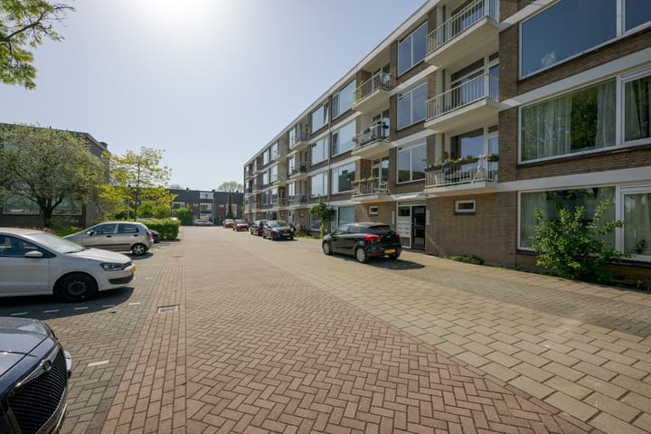 Photo 4 of Ruysdaelhof 32