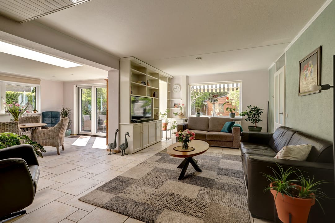 Photo 2 of Aart van der Leeuwhove 5