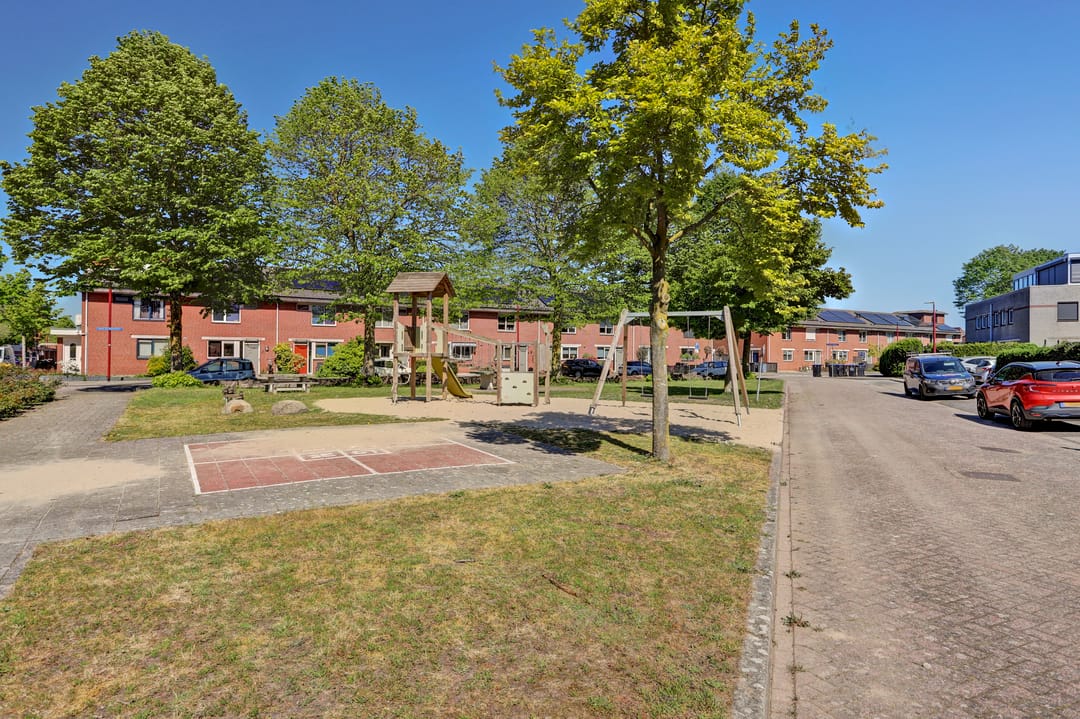 Photo 46 of Aart van der Leeuwhove 5